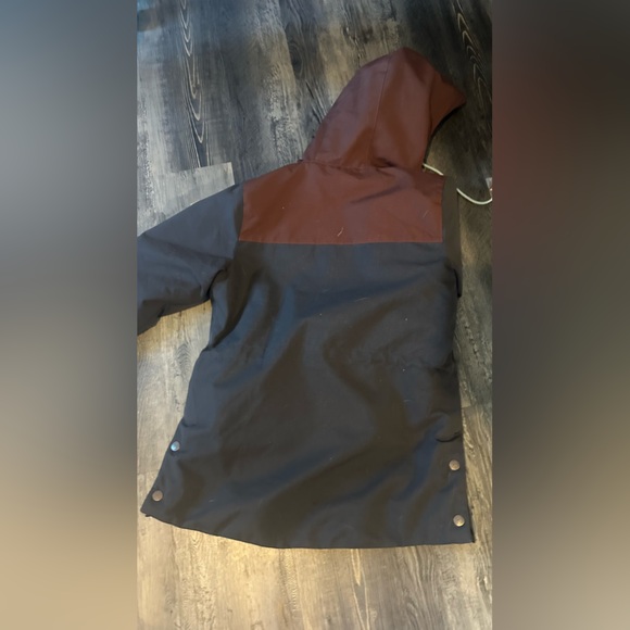 Cinch Winter Jacket - Picture 4 of 4